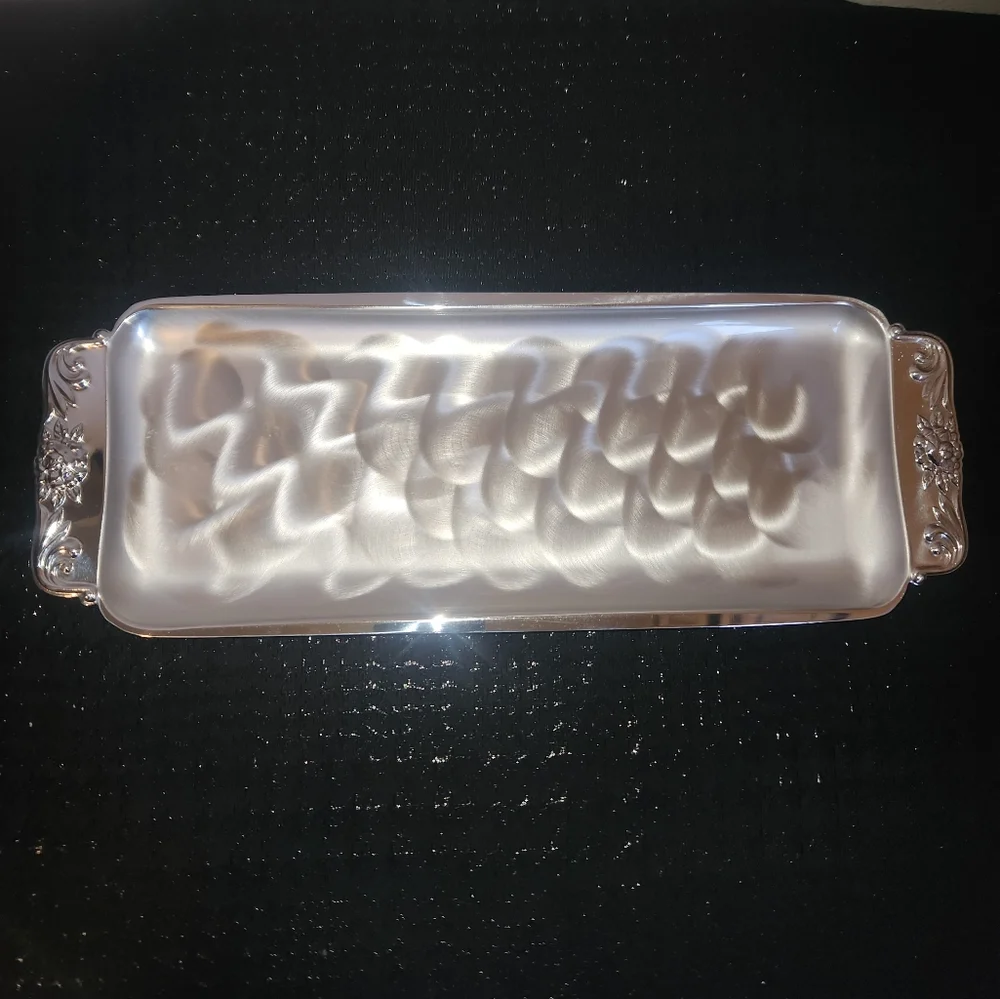 Vintage Modern Silver Co Silver-plated Rectangular Tray